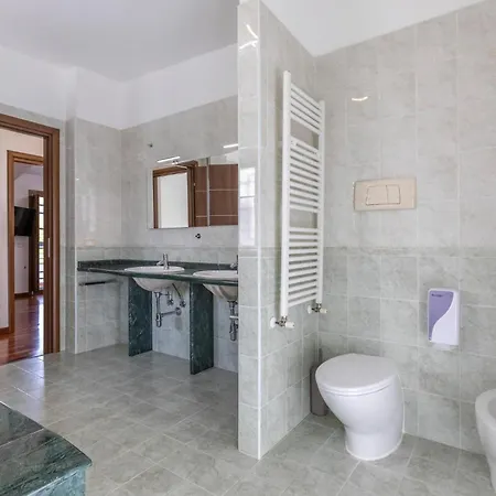 Stunning In With Kitchen *